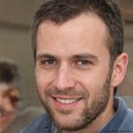 Stanislav Drako - webový vývojář, portrétová fotografie pořízená 24.05.2014. Zdroj: https://stanislav-drako.cz